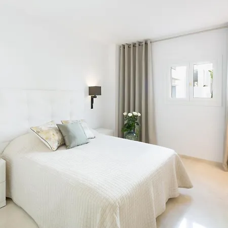 Apartament Jardines Golondrinas Elviria Marbella