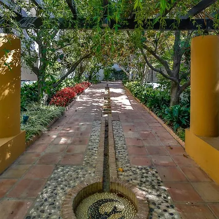 Jardines Golondrinas Elviria Apartament *